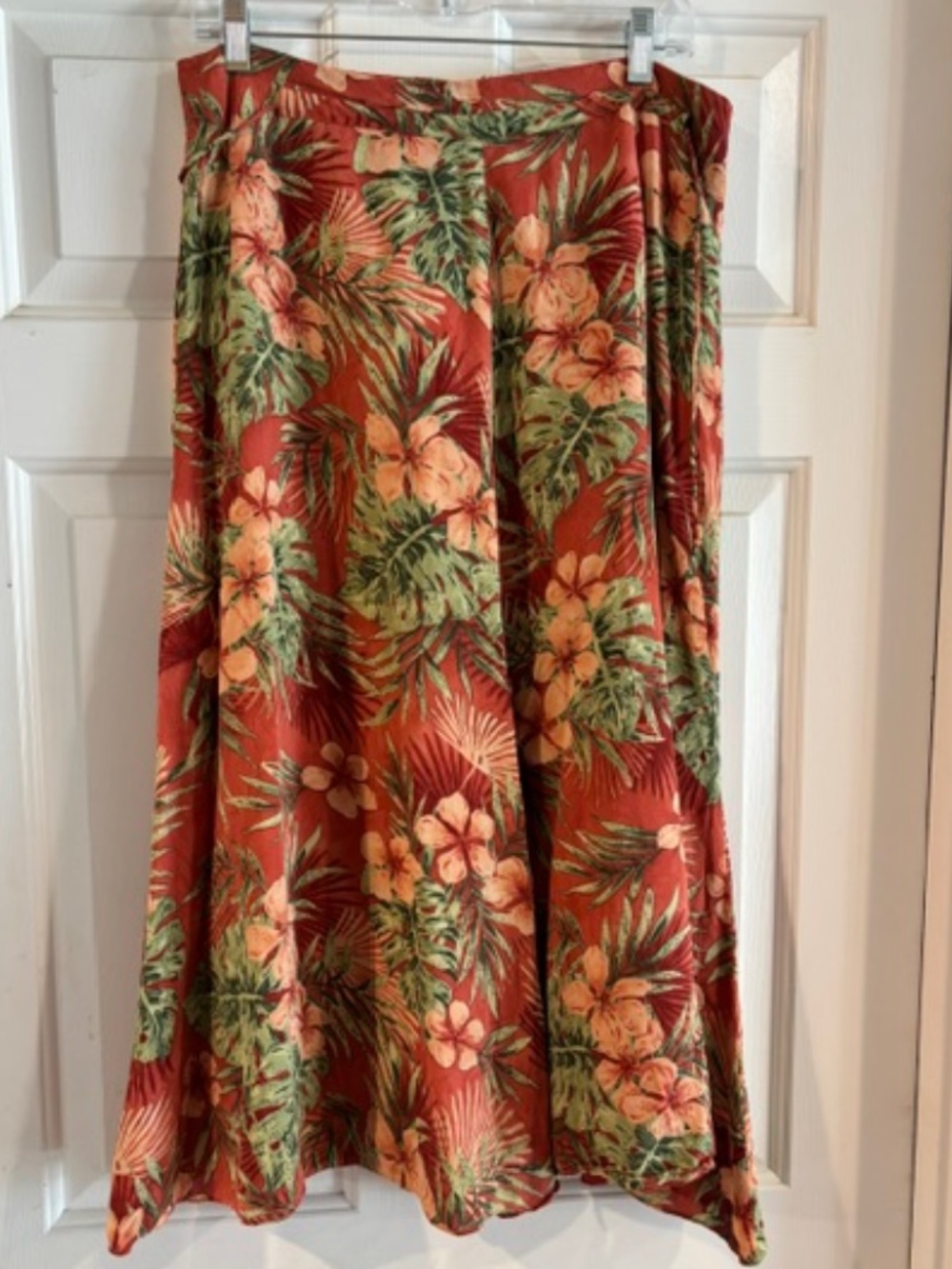 Tommy Bahama 100% Silk Skirt- SZ 12